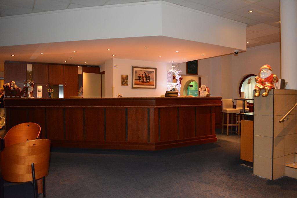Hotel Royal Astor Oostende Bagian luar foto