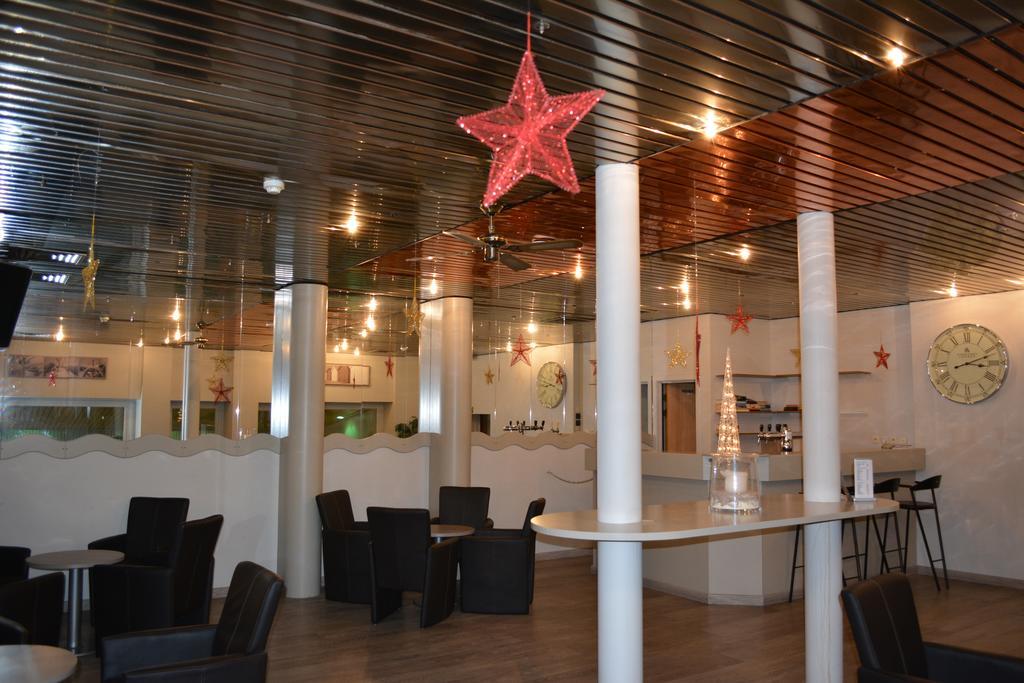 Hotel Royal Astor Oostende Bagian luar foto