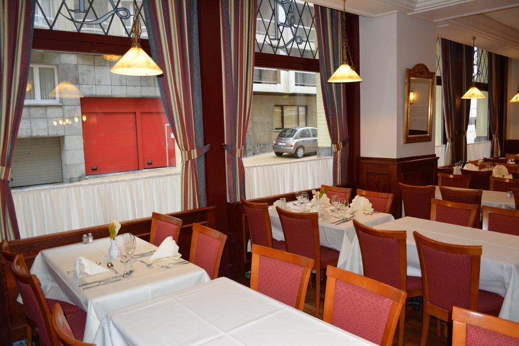 Hotel Royal Astor Oostende Bagian luar foto