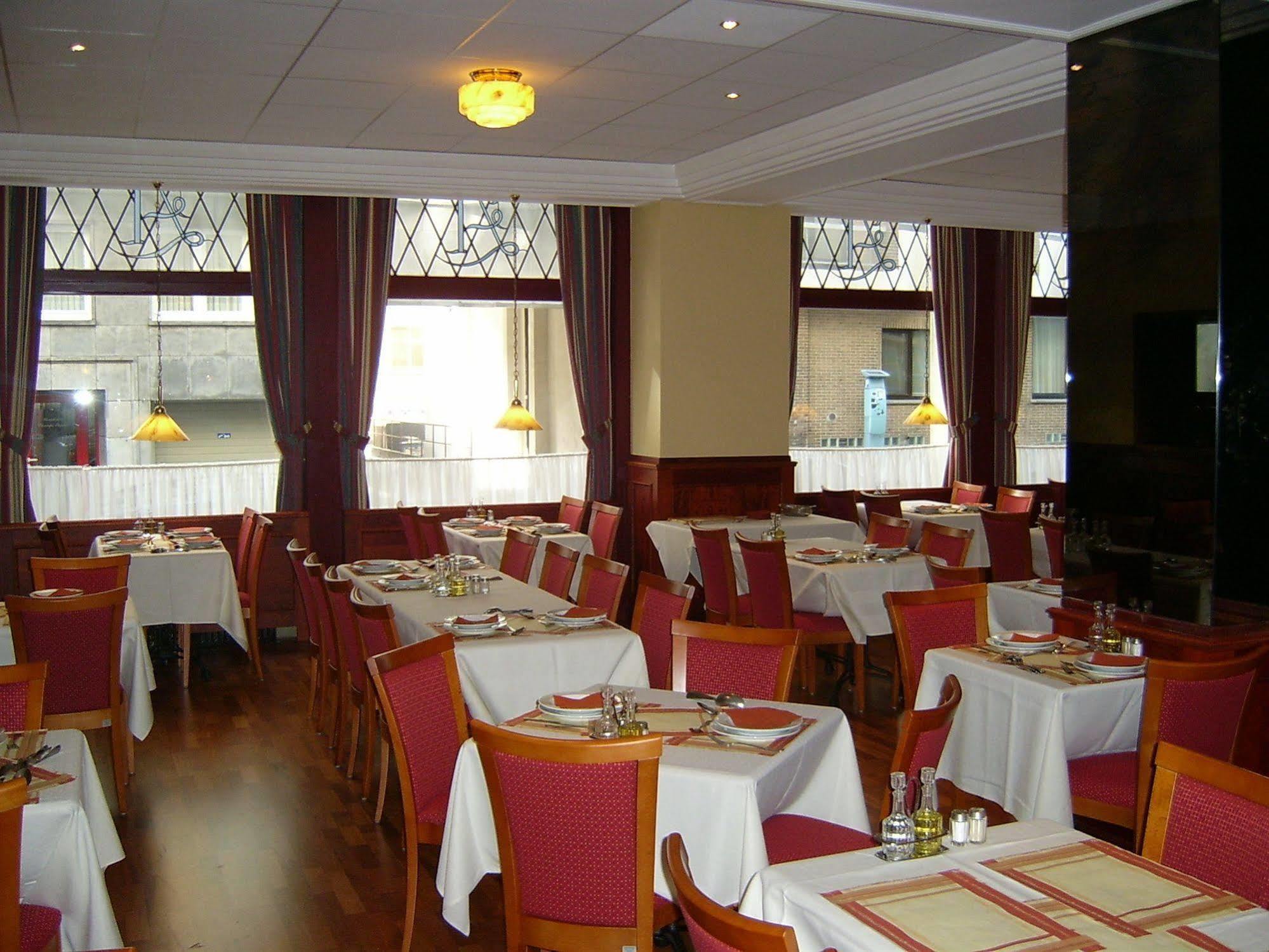 Hotel Royal Astor Oostende Bagian luar foto